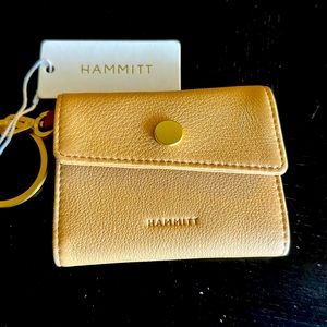Hammit woman’s wallet retailed at 125$